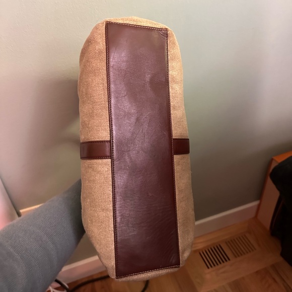 Auth CHANEL Linen Tan and Brown Tote Bag with Hologram - Picture 3 of 12